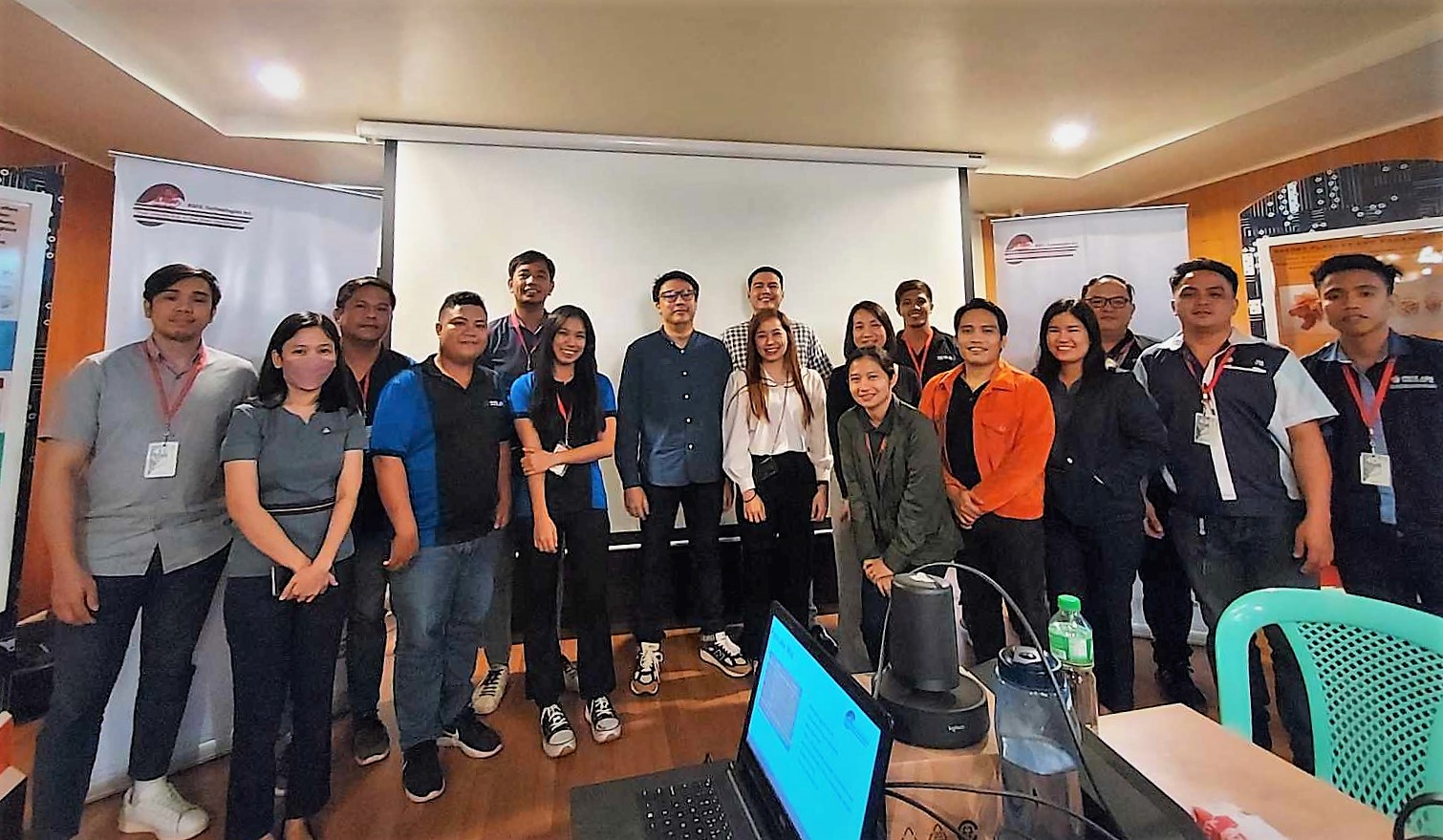 Product Knowledge Training for Food Service and Retail Distributors of Peperduür and Rekaudo